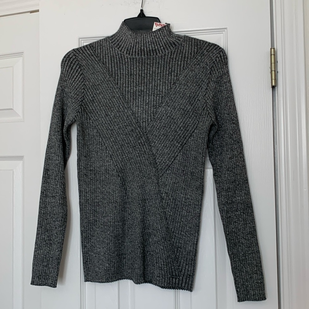 Ttahari sweater with long sleeves